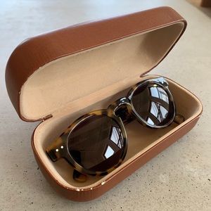 Illesteva Leonard Sunglasses in Tortoise